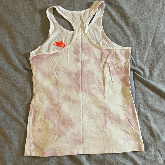 Nike Color Changing Tank - Picture 2 of 4